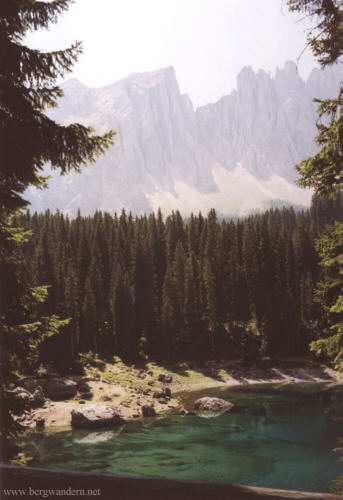 Blick auf Karersee