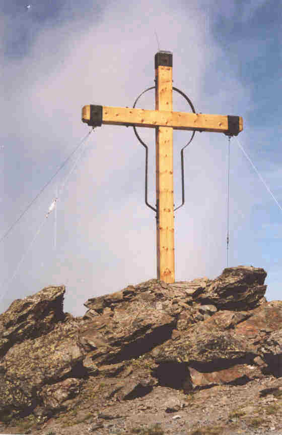 Gipfelkreuz der Wilden Rtesspitze