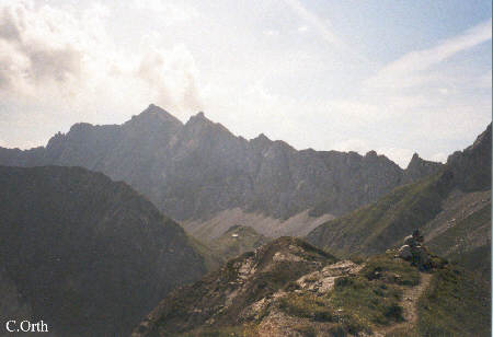 Gipfelblick zur Lamsenjochhtte